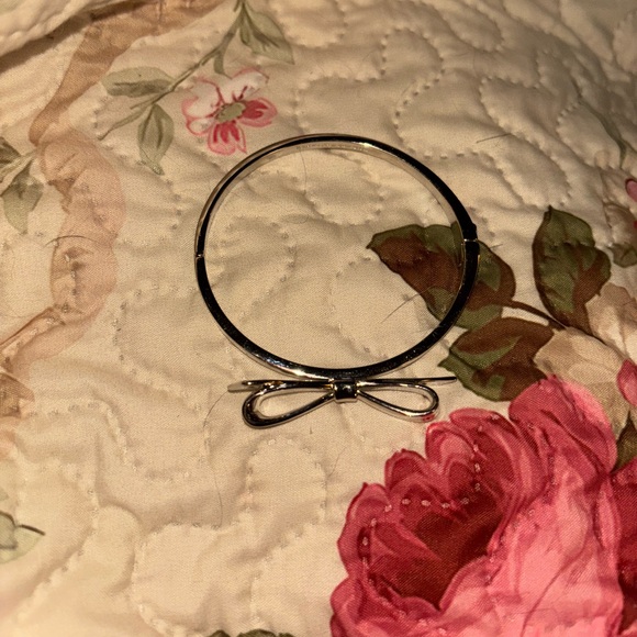 KS beautiful Silver Bow Bracelet. Never wore it. Perf - Picture 1 of 4
